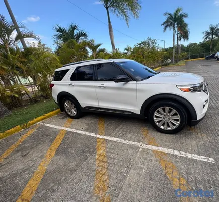 2020 Ford Explorer — foto 2 / 10