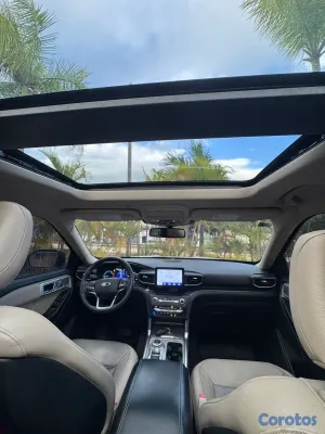 2020 Ford Explorer — foto 5 / 10