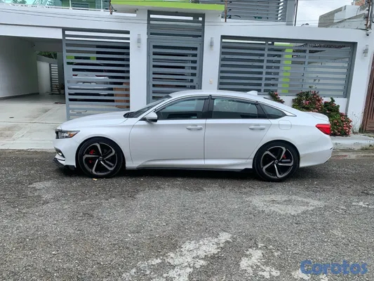 2018 Honda Accord — foto 4 / 19