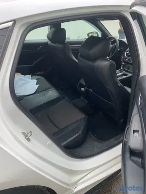 2018 Honda Accord — foto 9 / 19
