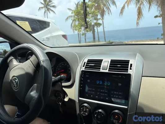 2010 Toyota Corolla — foto 5 / 9