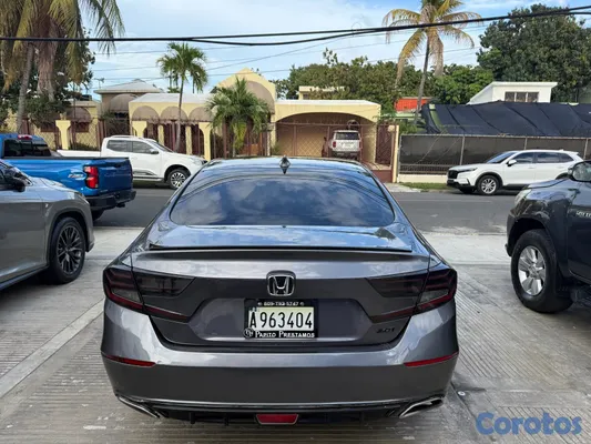 2018 Honda Accord — foto 7 / 11