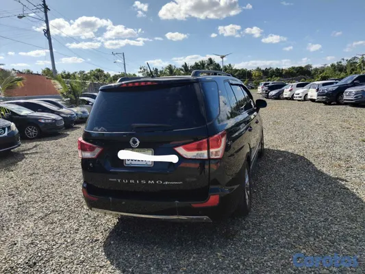 2017 Ssangyong TURISMO — foto 4 / 6