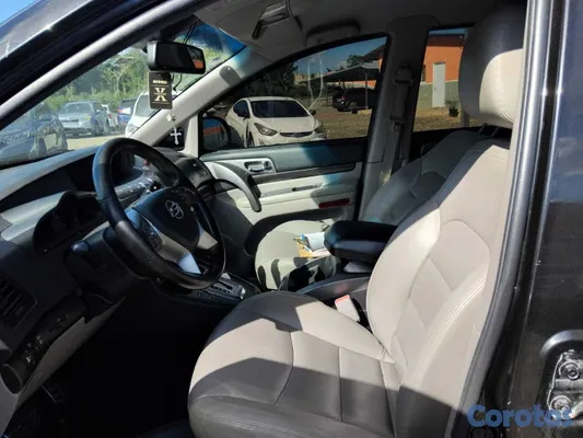2017 Ssangyong TURISMO — foto 5 / 6