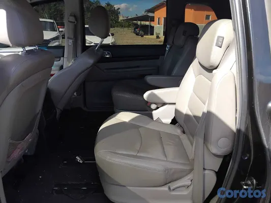 2017 Ssangyong TURISMO — foto 6 / 6