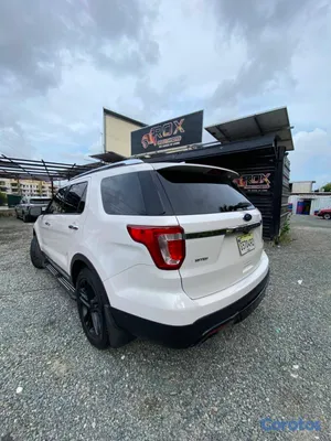 2017 Ford Explorer — foto 10 / 16