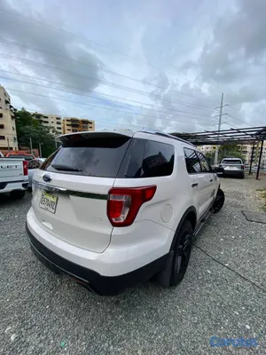 2017 Ford Explorer — foto 15 / 16