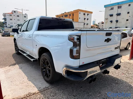 2022 Chevrolet Silverado — foto 4 / 8