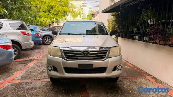 2015 Toyota Hilux — foto 9 / 9