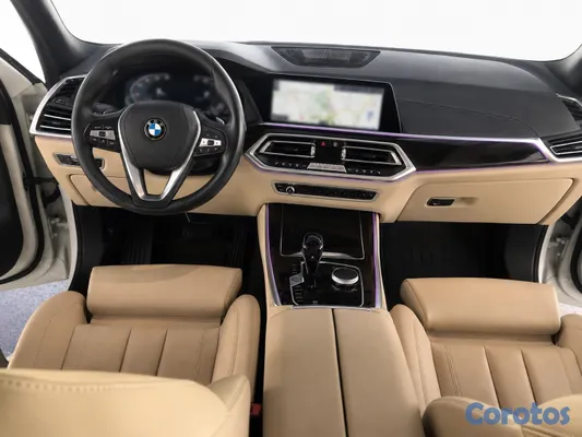 2020 BMW X5 — foto 7 / 10