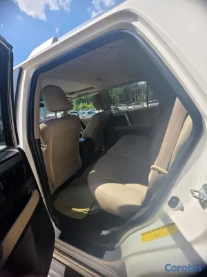 2011 Toyota 4 Runner — foto 6 / 10