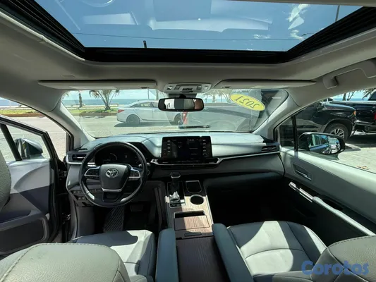 2021 Toyota Sienna — foto 6 / 10