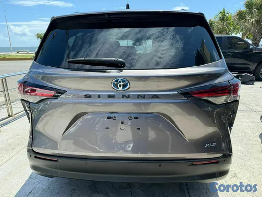 2021 Toyota Sienna — foto 8 / 10