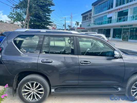 2023 Toyota Land Cruiser Prado — foto 7 / 13