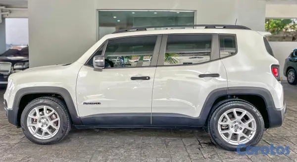 2023 Jeep Renegade — foto 5 / 11