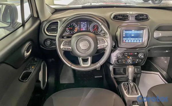 2023 Jeep Renegade — foto 9 / 11