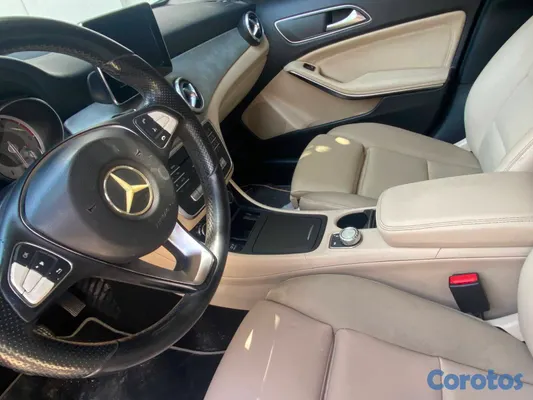 2016 Mercedes-Benz Clase GLA — foto 5 / 5