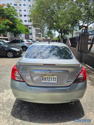 2014 Nissan Versa — foto 4 / 6