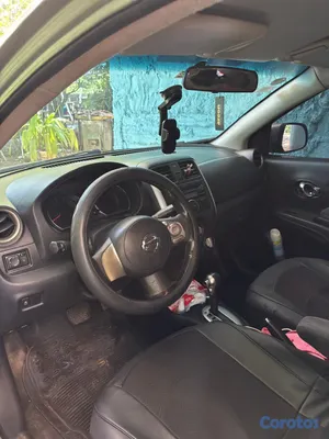 2014 Nissan Versa — foto 5 / 6