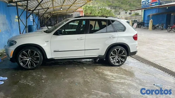 2011 BMW Serie X — foto 11 / 11