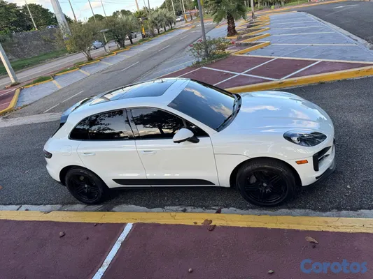 2019 Porsche Macan — foto 2 / 15
