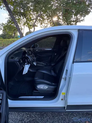 2019 Porsche Macan — foto 7 / 15