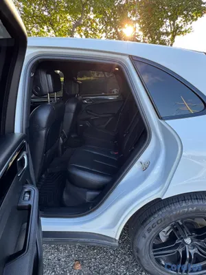 2019 Porsche Macan — foto 9 / 15