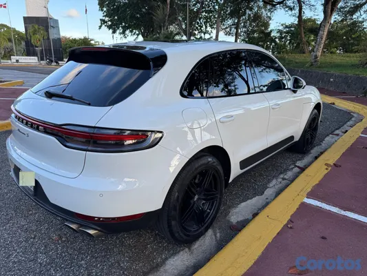 2019 Porsche Macan — foto 15 / 15