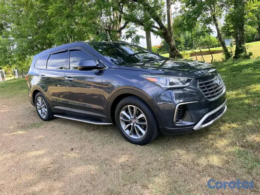 2017 Hyundai Santa Fe — foto 2 / 11