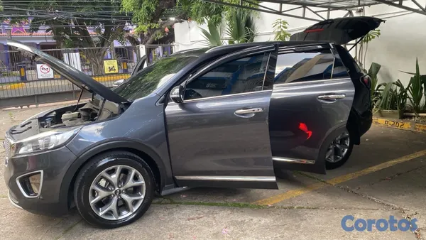 2018 Kia Sorento — foto 2 / 13