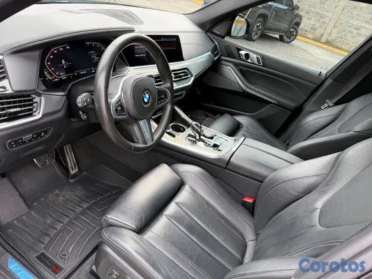 2020 BMW X5 — foto 4 / 10