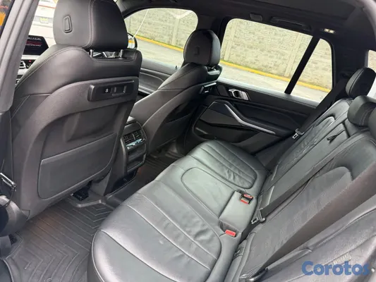 2020 BMW X5 — foto 6 / 10