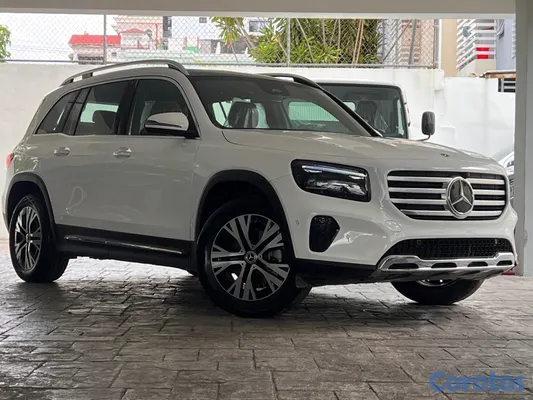2026 Mercedes-Benz Clase GLB — foto 5 / 13