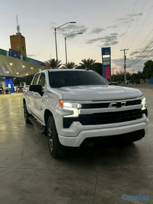 2022 Chevrolet Silverado — foto 3 / 8