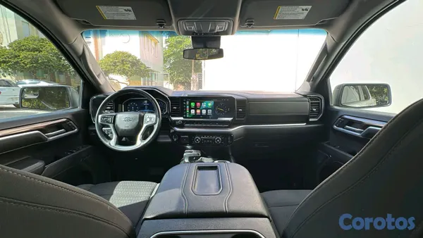 2022 Chevrolet Silverado — foto 4 / 8