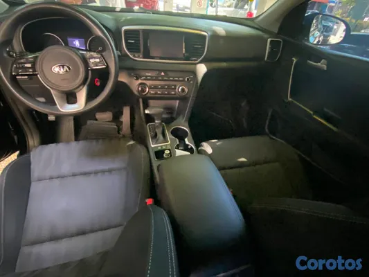 2019 Kia Sportage — foto 2 / 9