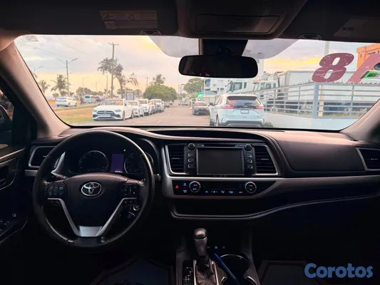 2018 Toyota Highlander — foto 5 / 8