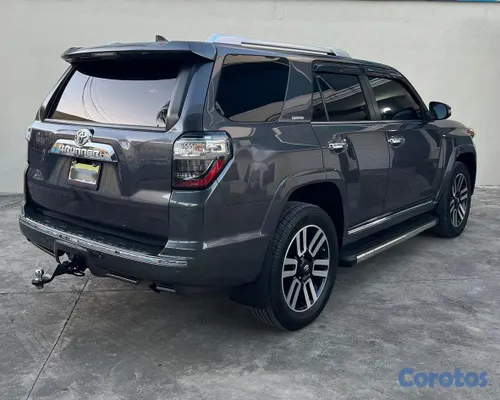2021 Toyota 4 Runner — foto 5 / 11
