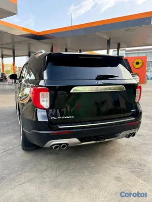 2020 Ford Explorer — foto 7 / 14