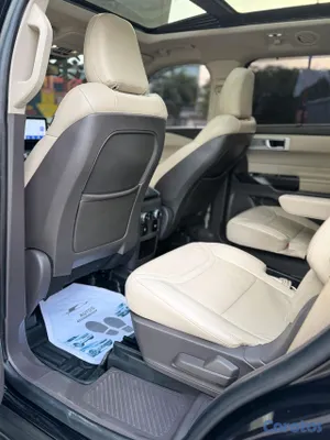 2020 Ford Explorer — foto 14 / 14