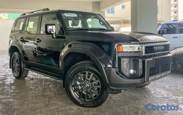 2026 Toyota Land Cruiser Prado — foto 2 / 11
