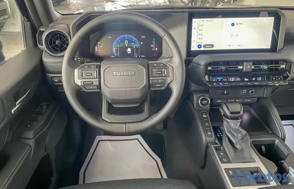 2026 Toyota Land Cruiser Prado — foto 6 / 11