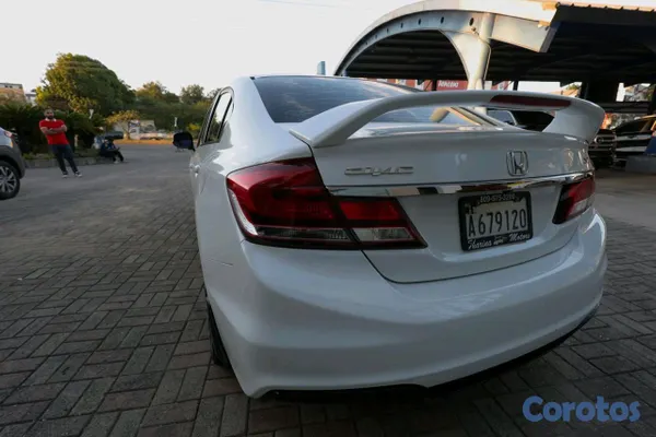 2013 Honda Civic — foto 4 / 12