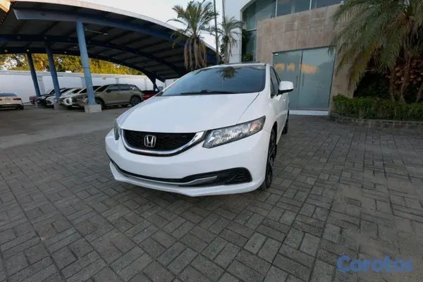 2013 Honda Civic — foto 7 / 12