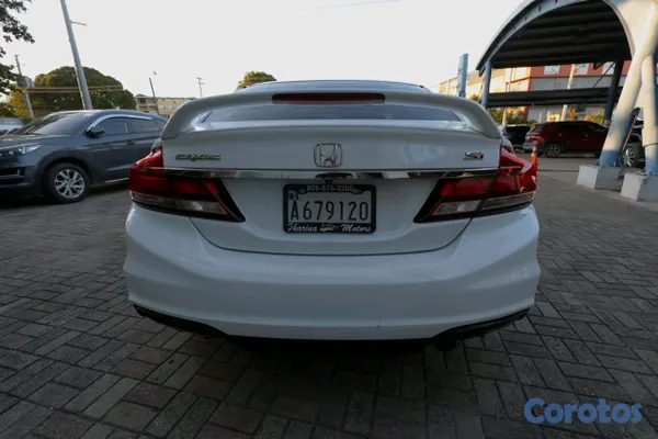 2013 Honda Civic — foto 11 / 12