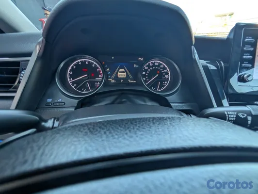 2022 Toyota Camry — foto 7 / 16