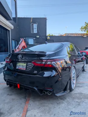 2022 Toyota Camry — foto 14 / 16