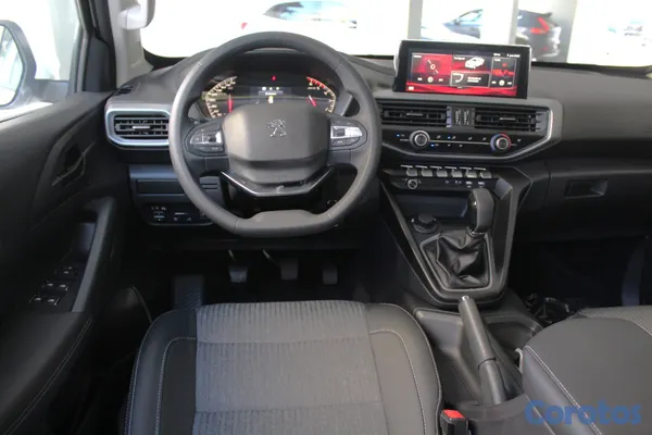 2024 Peugeot Landtrek — foto 2 / 9