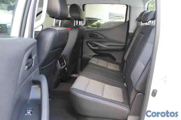 2024 Peugeot Landtrek — foto 5 / 9
