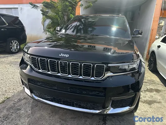 2022 Jeep Grand Cherokee — foto 3 / 9